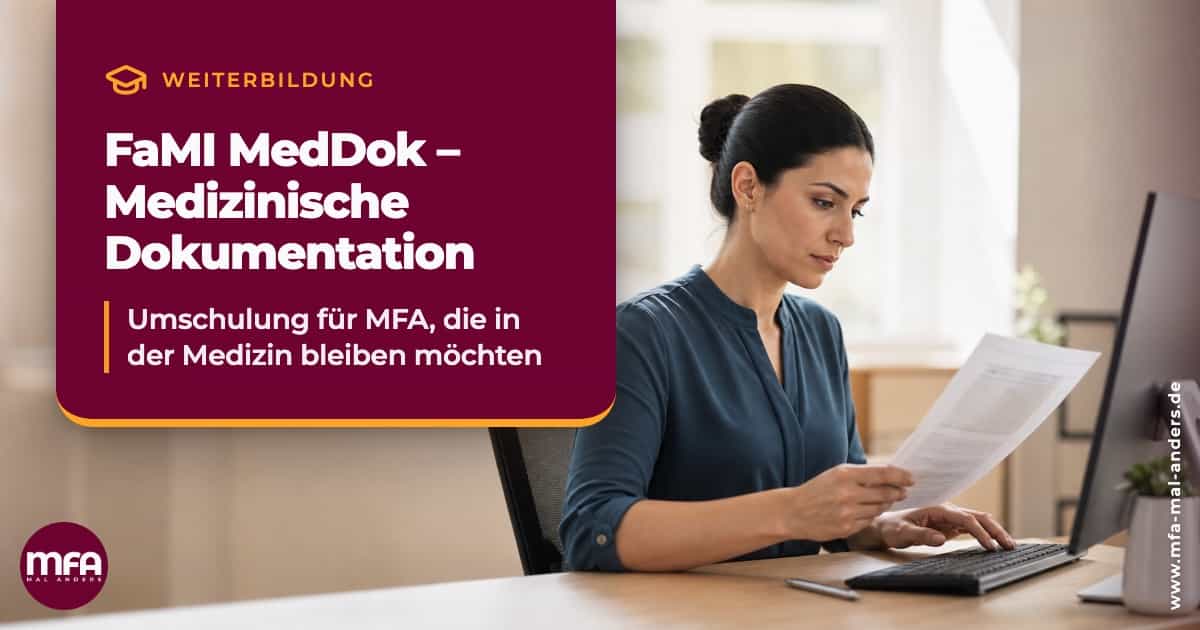 Medizinische Dokumentationsfachkraft sitzt am Computer und studiert Zahlen.