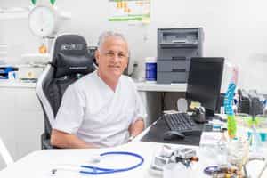 Logo - Hausarztpraxis Dr. Cemal Selcan